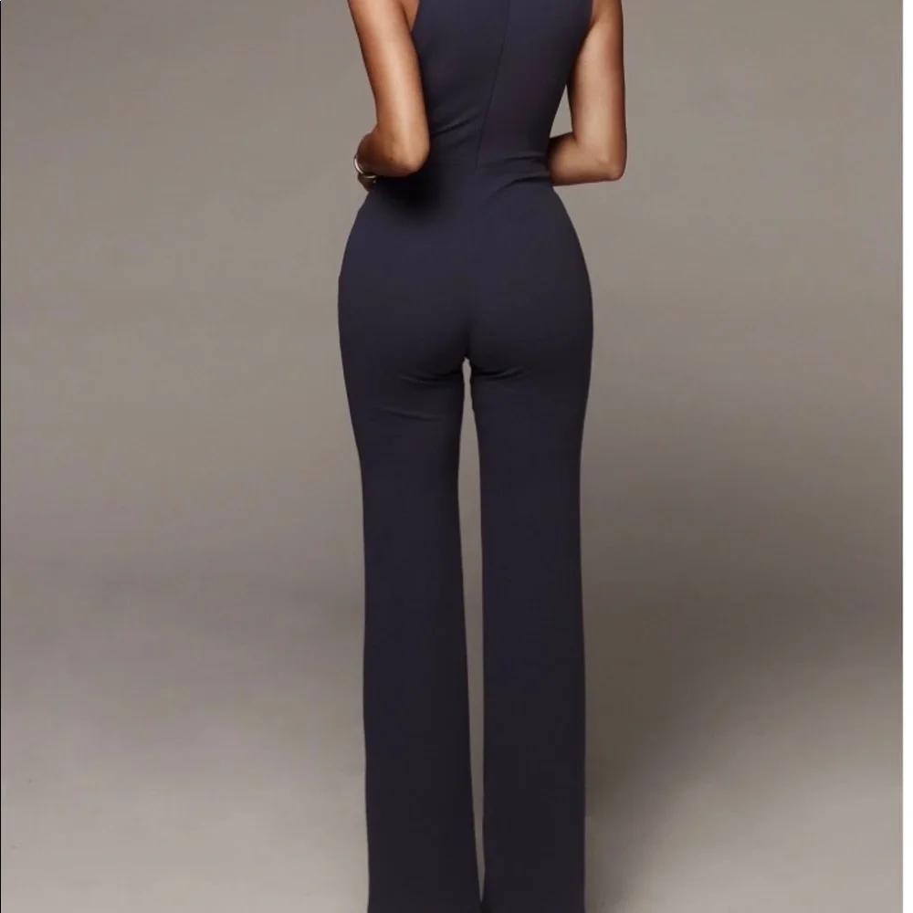 🛍️🛍️ HOST PICK 🎁 NWT JLUXLABEL Show Stopper Jumpsuit. Fits so well and very sexy - Picture 3 of 9